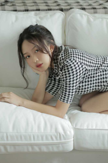 漂亮炮灰